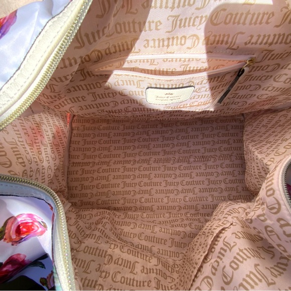 Juicy Couture Duffle Bag White / Pink Roses Nylon Travel Bag Shoulder/Hand Strap - Picture 11 of 16